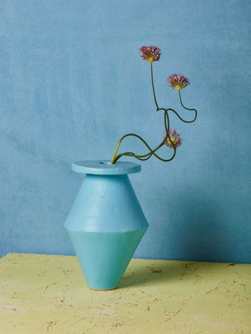 BZippy & Co. Saucer Vase