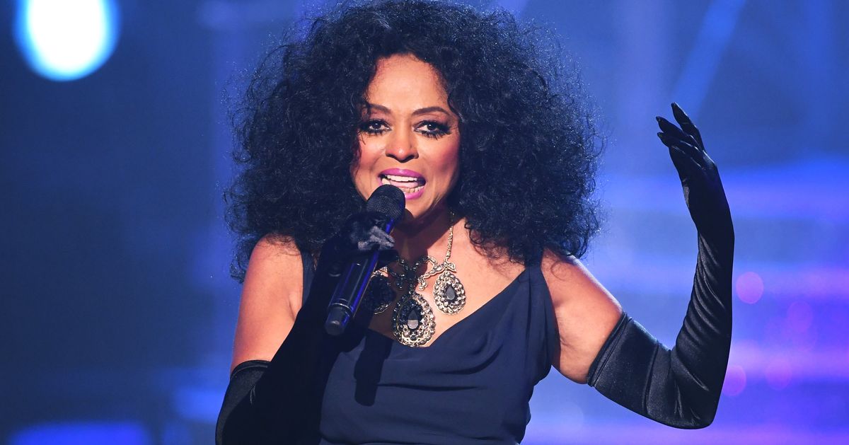 Diana Ross Honored With AMA Award and Her Fanny Pack