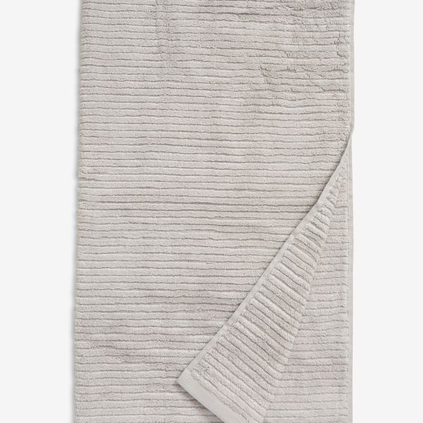 Nordstrom Hydro Ribbed Organic Cotton Blend Bath Towel