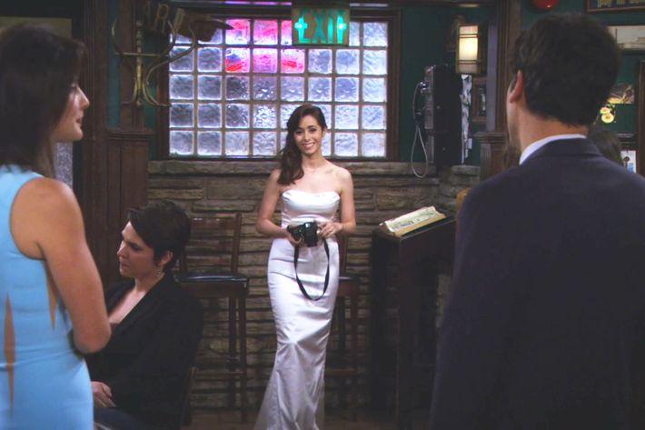 The Dress Killed Her How I Met Your Mother s Wedding Dress Disaster