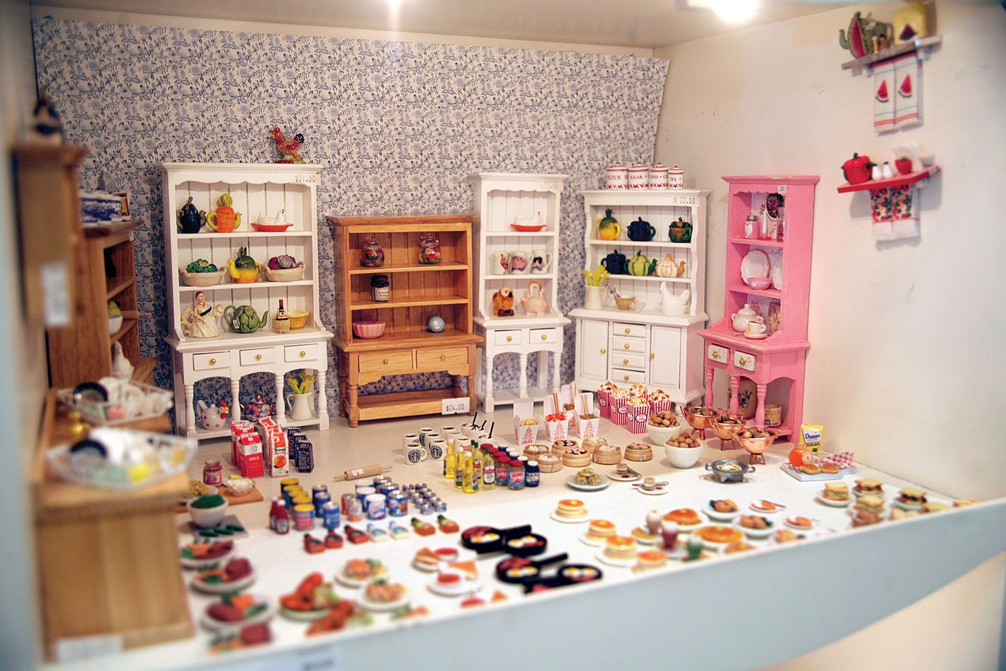 Amy Sedaris on Her Favorite Paper Flowers and Miniatures