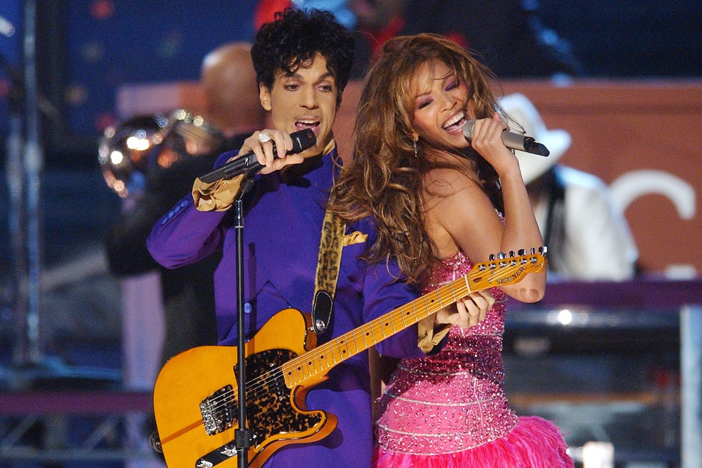 beyonce purple dress A Complete Timeline of Beyonc and Jay-Z's Relationship Beyonc Slayed Prince's 'The Beautiful