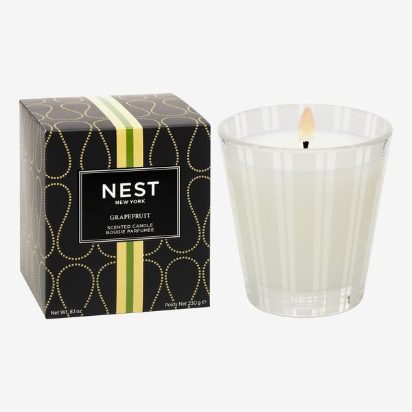 nest fragrance grapefruit candle