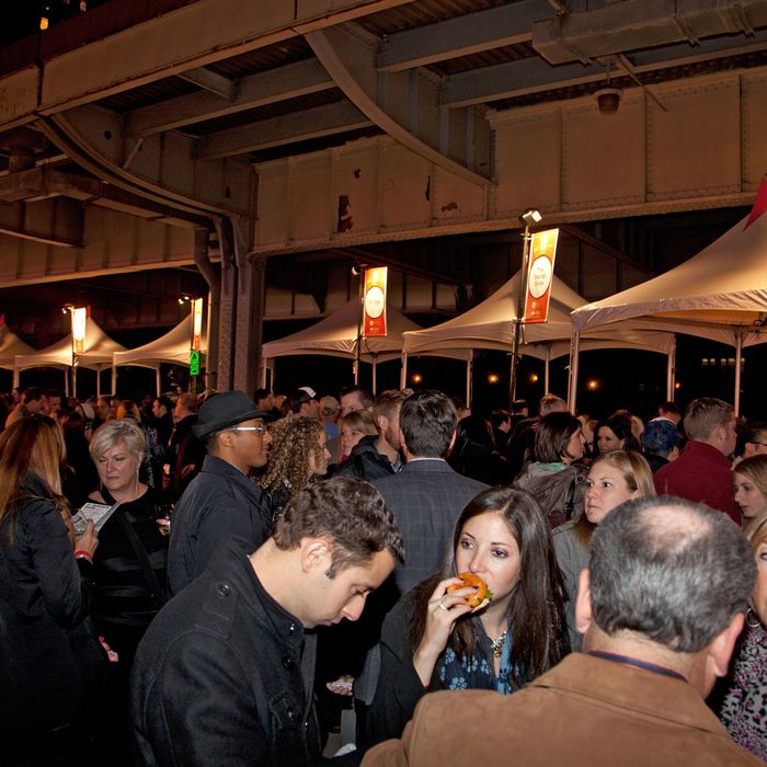https://pyxis.nymag.com/v1/imgs/530/df7/0b25dc70800af76f95948fa2a6e7d6575e-15-burger-bash.jpg