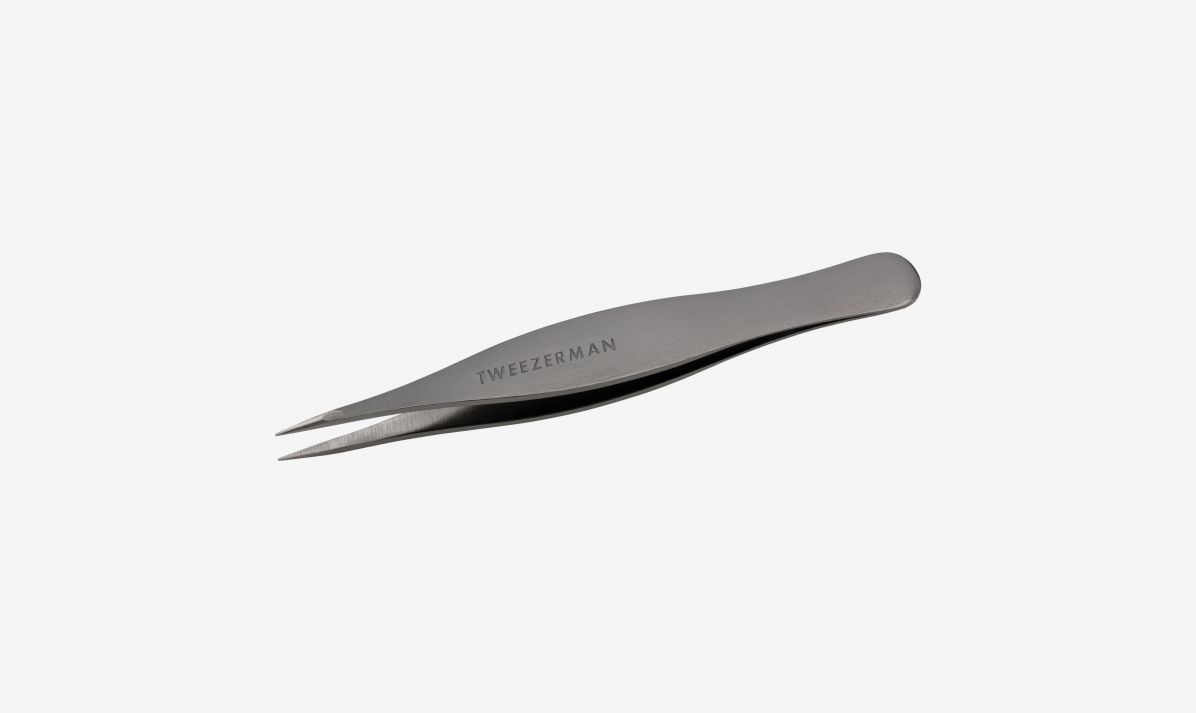 GeekerChip Tweezers - Precision Hair Removal for Perfect Brows & Skin –  TweezerCo