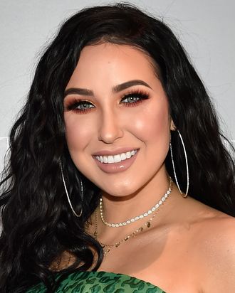 Jaclyn Hill Returned to  With Apology Video