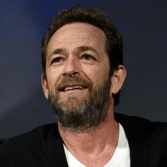 Colin Hanks Tells Balloon Hero Story About Late Luke Perry
