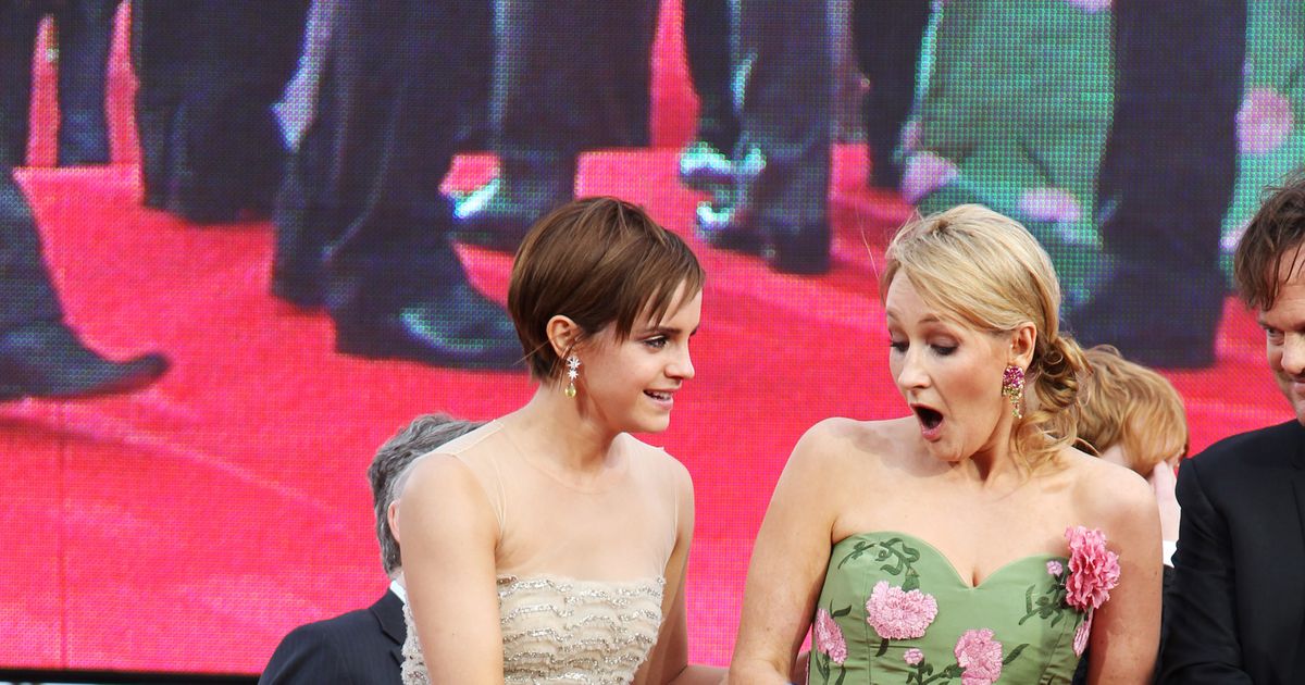 Detailed Jk Rowling Vs Emma Watson Picture for Desktop Detailed Jk Rowling Vs Emma Watson Picture for Desktop