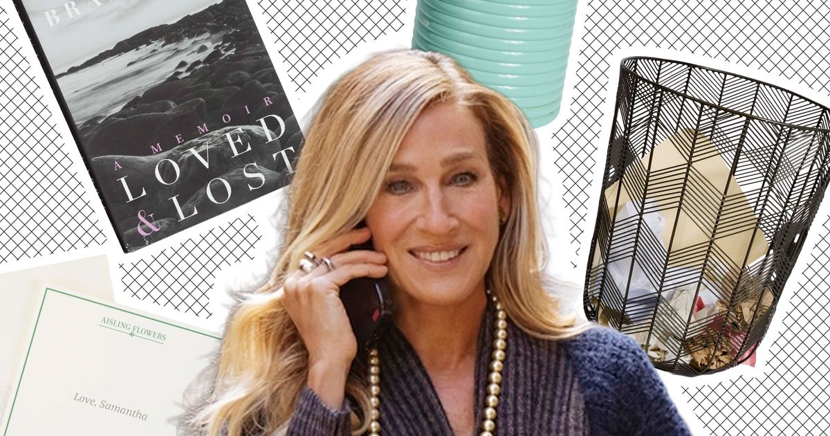 An ‘And Just Like That …’ auction is giving fans the chance to bid on both designer clothes and the pilot script for Che Diaz’s failed sitcom.