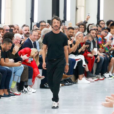 Valentino : Runway - Paris Fashion Week - Menswear Spring/Summer 2020