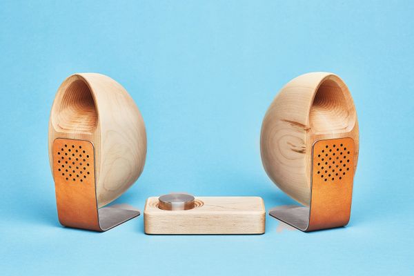 Maple Speakers & Amp
