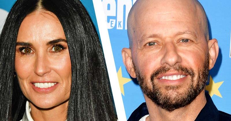 喬恩·克萊爾 (Jon Cryer) 與黛米·摩爾 (Demi Moore) 上床時並非處男，他只是性行為不佳