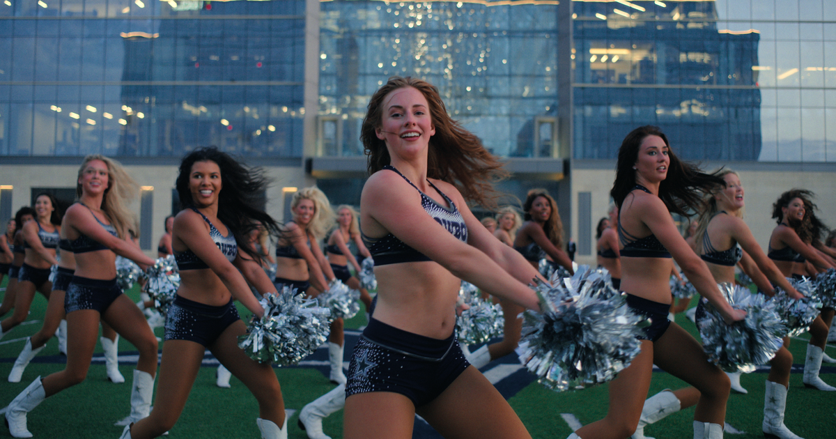 The Dallas Cowboys Cheerleaders Just Got a 400 Percent Raise