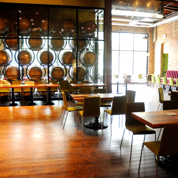 https://pyxis.nymag.com/v1/imgs/541/55c/80b12094deda7bb728a0f5ce04a4efe209-15-city-winery-chicago.jpg