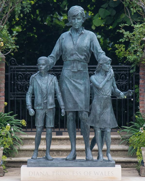 princess diana statue unveiled by her feuding sons