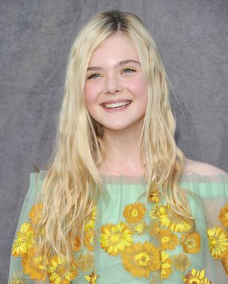HOLLYWOOD, CA - JANUARY 12: Actress Elle Fanning arrives at the 17th Annual Critics' Choice Movie Awards held at The Hollywood Palladium on January 12, 2012 in Los Angeles, California. (Photo by Jason Merritt/Getty Images)