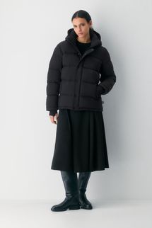 Aritzia The Super Puff - cliMATTE