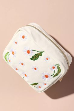 Patisserie Embroidered Daisy Cosmetics Bag