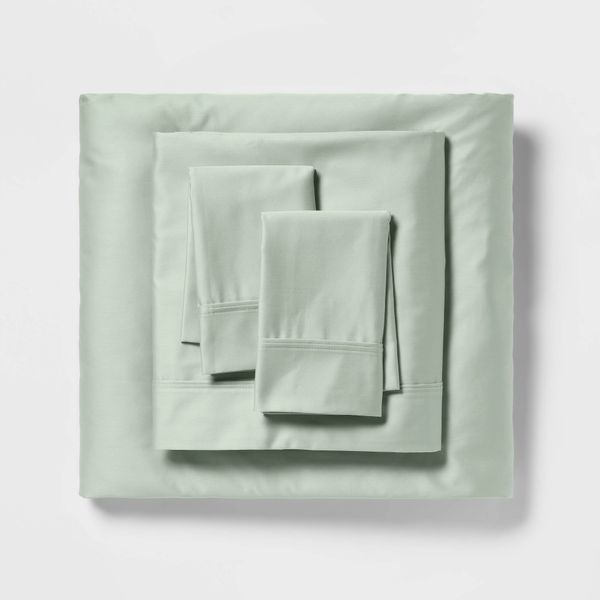 Threshold 400-Thread-Count Solid Performance Sheet Set