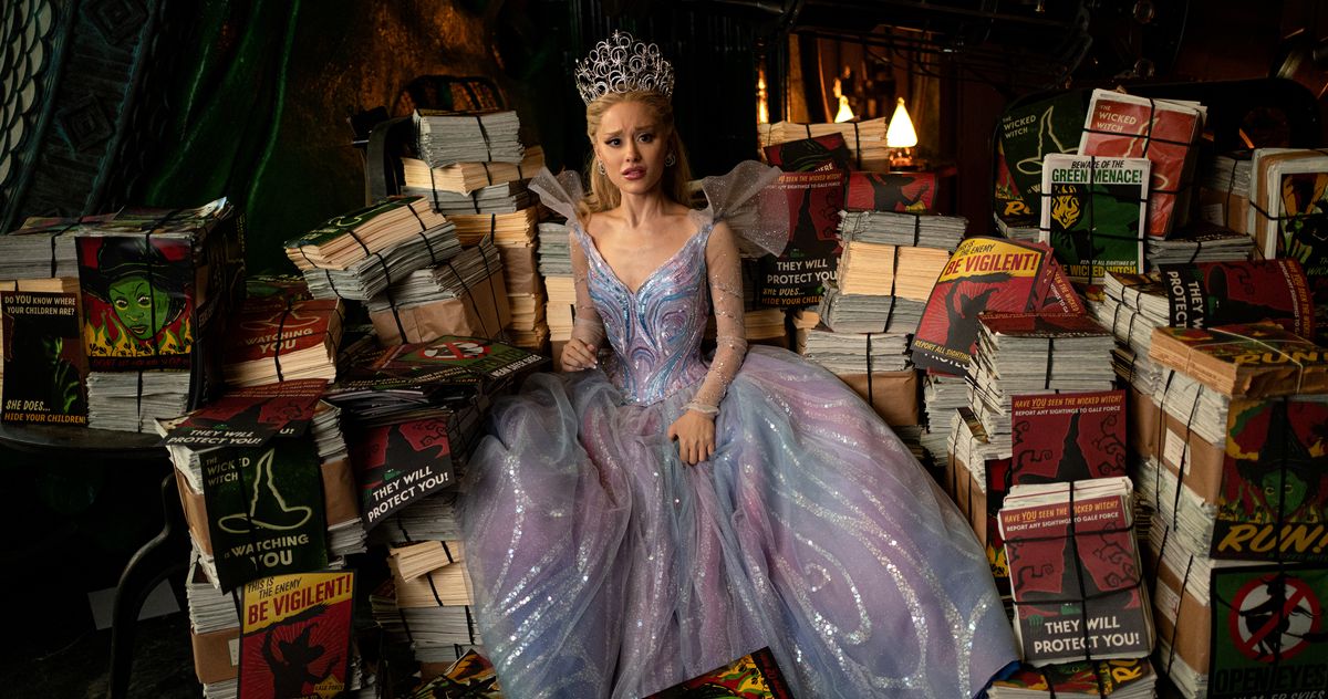 When Should You Take Your Bathroom Breaks During Wicked: For Good?