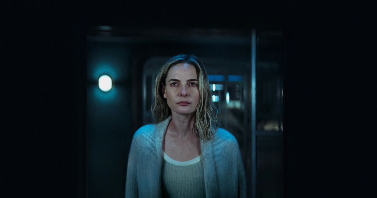 Silo Season-Premiere Recap: The Hole Truth