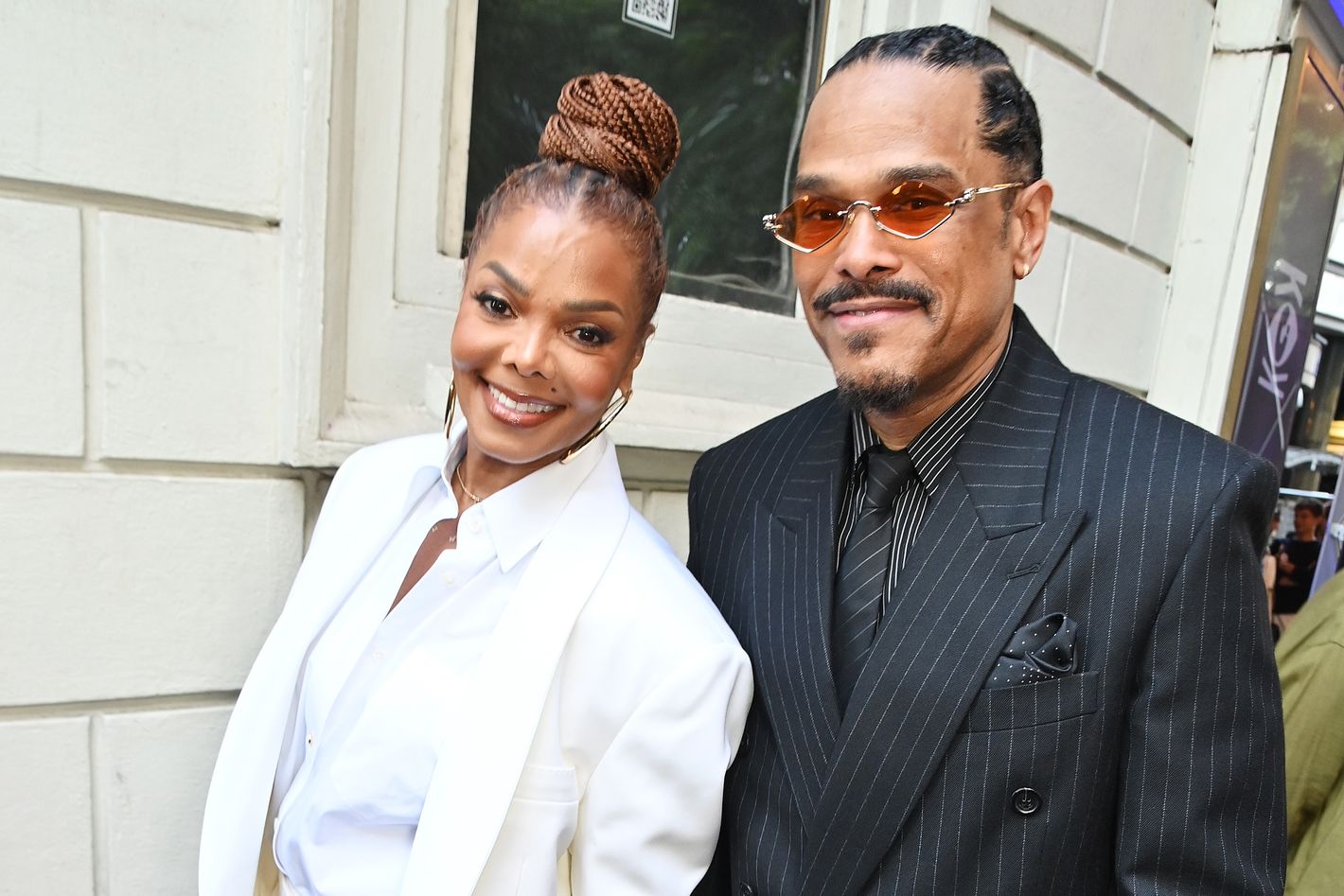Is Janet Jackson Dating Maxwell?