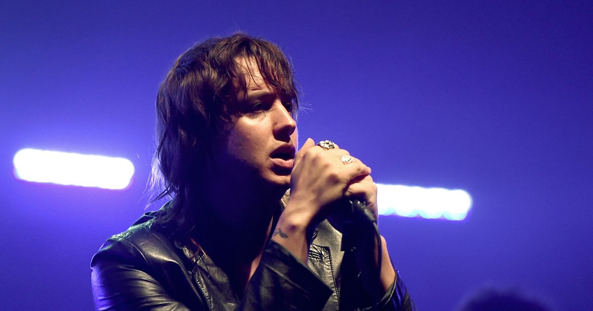 朱利安·卡薩布蘭卡斯（Julian Casablancas）不喜歡與瑞安·亞當斯（Ryan Adams）爭執在浴室裡見我