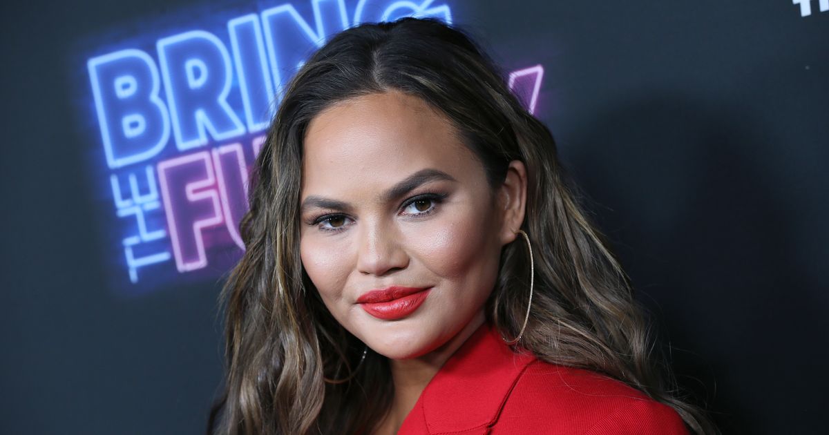 克麗絲泰根 (Chrissy Teigen) 拒絕了自己的 NBC 深夜秀