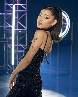 Why Ariana Grande isn't at the 2022 Grammys - Worldtimetodays