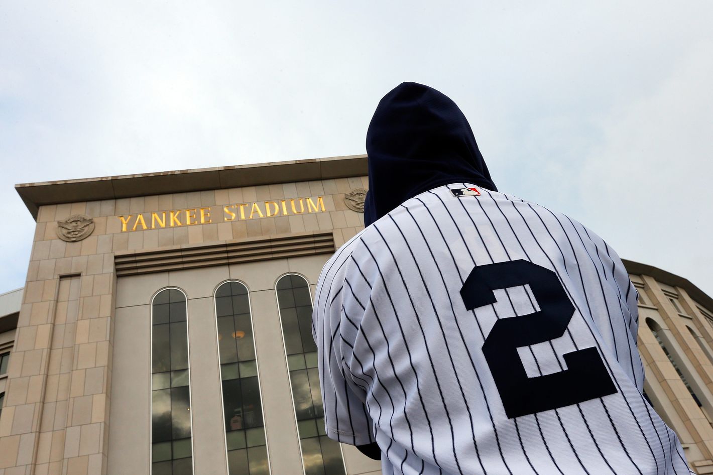 Yankees to celebrate Jeter with uniform patches