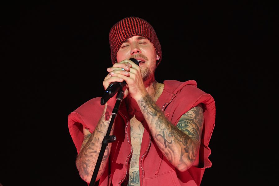 Will Justin Bieber Look Up YouTube Videos at the FIFA Halftime Show?
