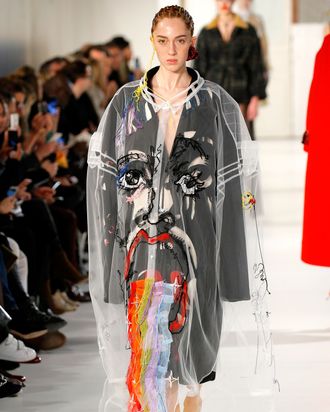 Maison Margiela Spring 2017 Draws Snapchat Comparisons