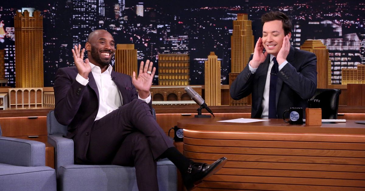 吉米·法倫（Jimmy Fallon）回顧了命運的啤酒，向他介紹了科比·布萊恩特（Kobe Bryant）