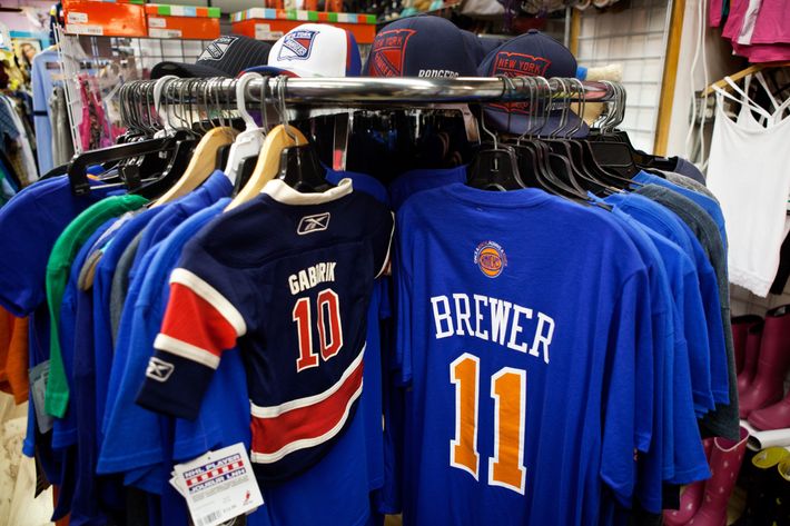 Knicks jersey clearance modells