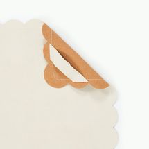 Gathre Mini Highchair Mat - Ivory Scallop