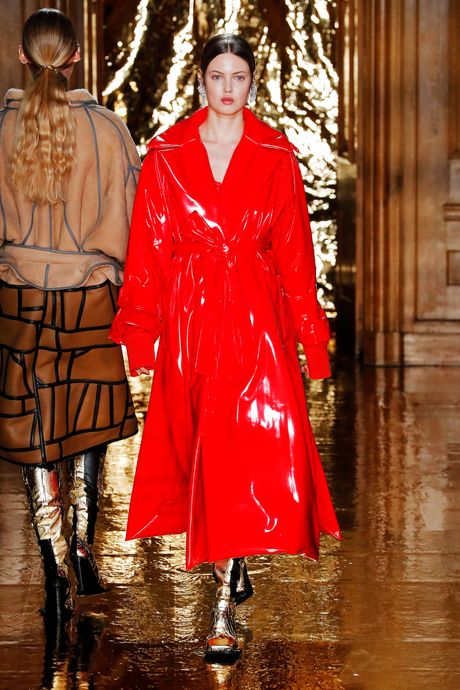 Red Took Over the Runways at London Fashion Week