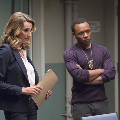 Jessica Harmon as Dale, Malcolm Goodwin as Clive.