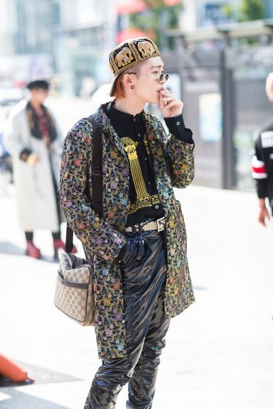 Photos: See More Street Style From Seoul Fashion Week