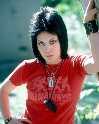 It’s a lighter on a necklace! It’s on Joan Jett! 