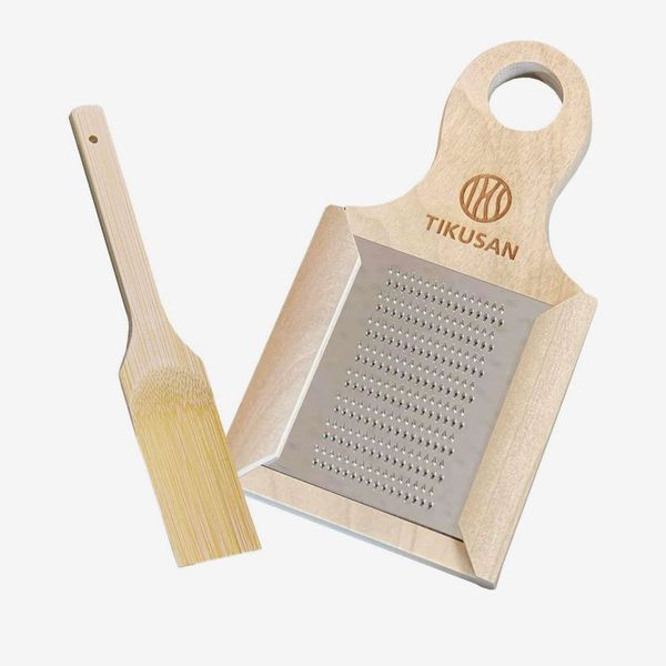 TIKUSAN Japanese Wooden Wasabi Grater