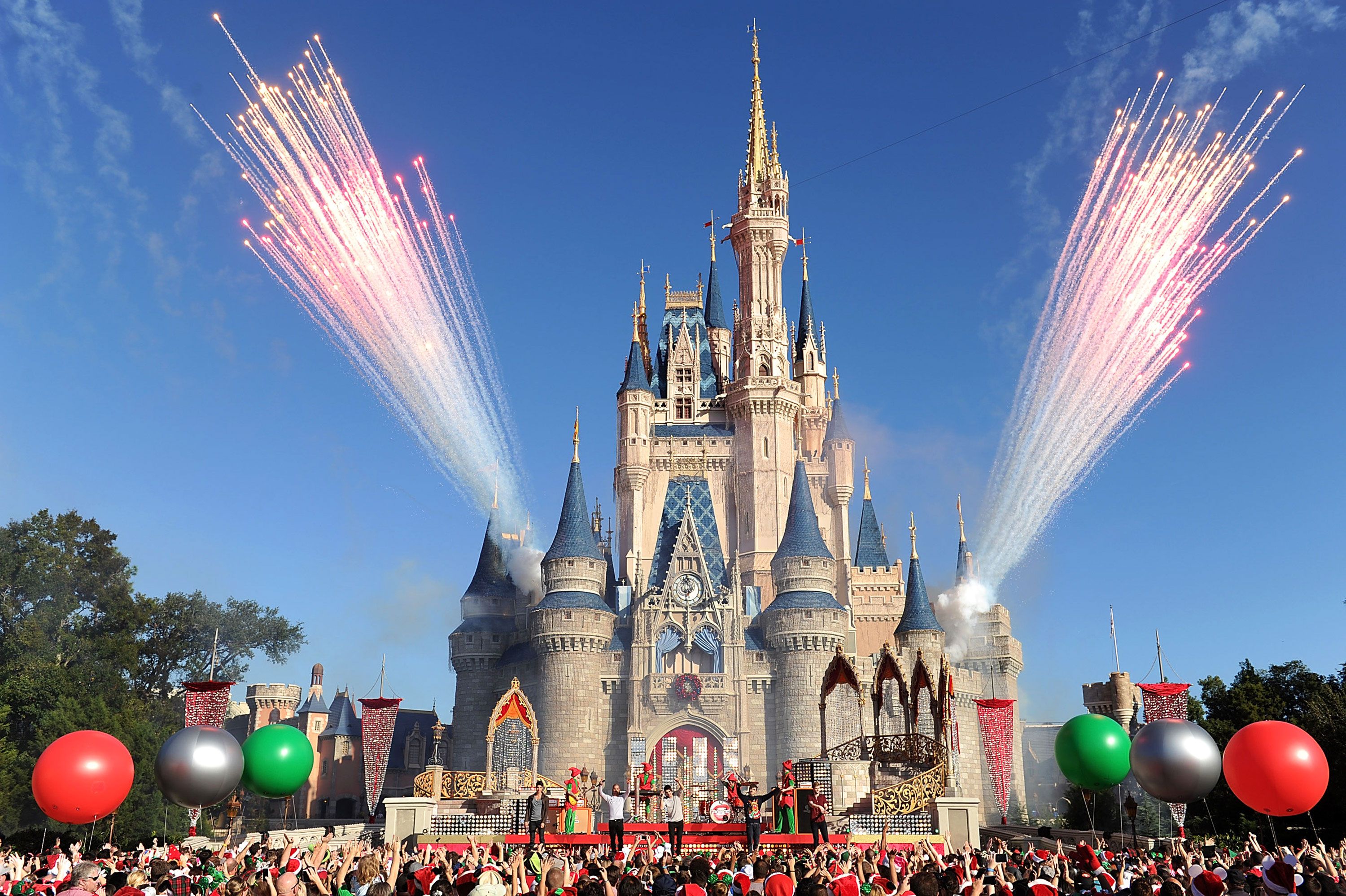 Florida Governor Approves Disney Reopening See All Updates - disney water park roblox