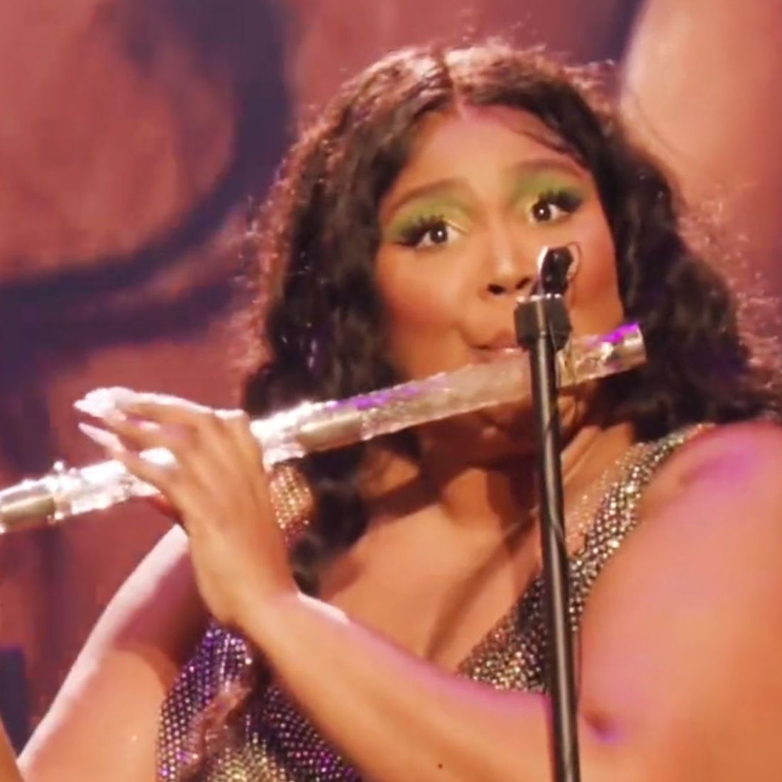Watch Lizzo Play President James Madison's Historic Crystal Flute