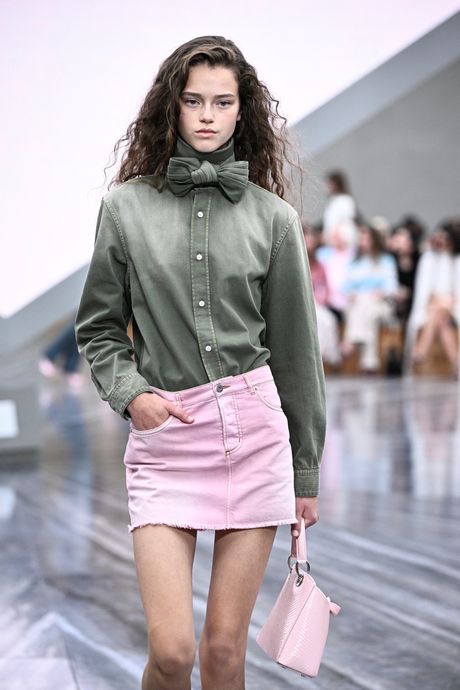 FASHION-FRANCE-WOMEN-DIOR