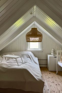 Airbnb Cozy Sea-View Cabin in Skála