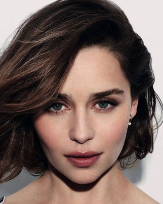 Emilia clarke dolce on sale gabbana the one