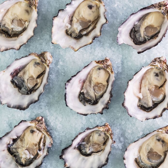 Gwen Stefani, oysters.