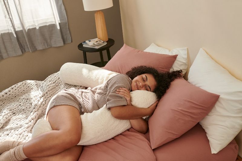 15 Best Pregnancy Pillows 2023