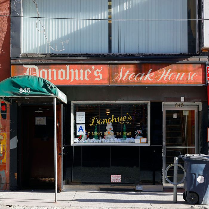 Donohue’s Steak House, 845 Lexington Ave, New York, NYC storefront of a steakhouse in Manhattan’s Upper East Side neighborhood. donohues steak