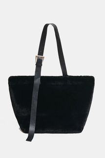 Apparis Esti Tote