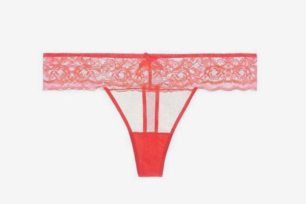 Journelle Camille Thong, Coral